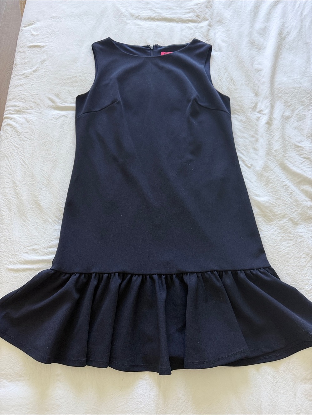 Betsey Johnson Black Sleeveless Ruffle-Hem Shift Dress